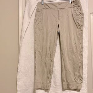 Eddie Bauer crop length. Like new. Nonsmoking